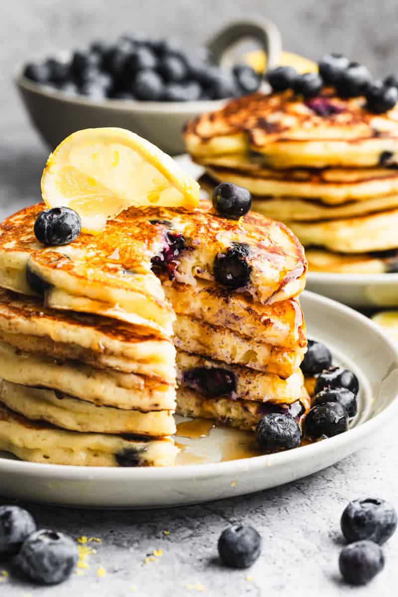 Easy Lemon Blueberry Pancakes: Your Ultimate Weekend Brunch Recipe
